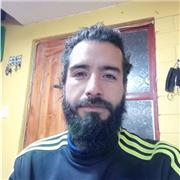 Profesor de Ed. Física dicta clases de futbol